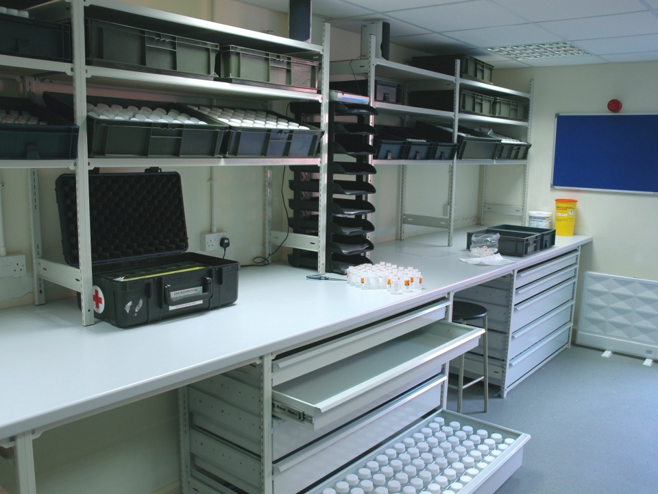 Bespoke workbenches with drawers in a laboratory setting