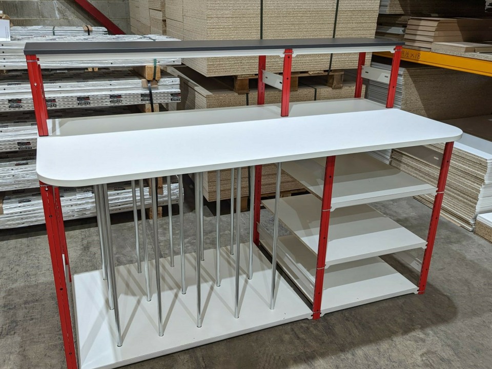 EZR custom packing bench with divider rails