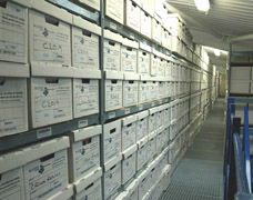 Extensive archive solution for records storage