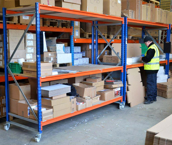 Packing bench clearance
