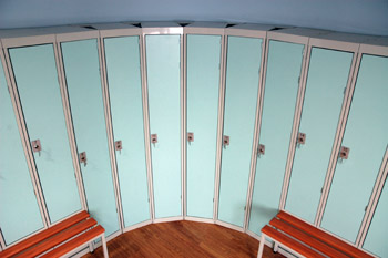 Curved storage lockers