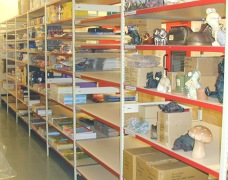 Mixed goods shelving