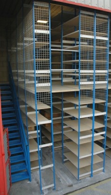 Multi-tier shelving in a warehouse