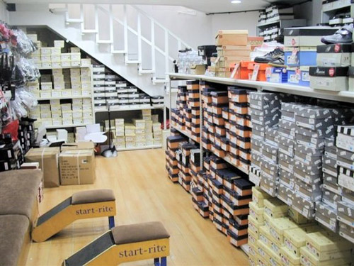 Retail shoe boxes 2025